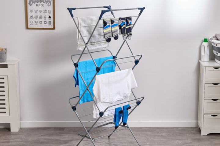 How to Dry Clothes Indoors with Airer?