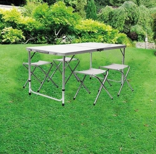 The Complete Guide to Buying an Outdoor Picnic Table